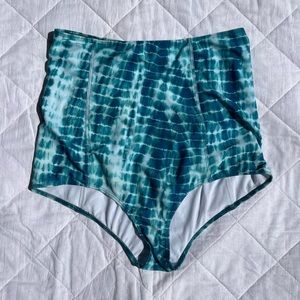 Kortni Jeane Extended High-Waisted Bottoms